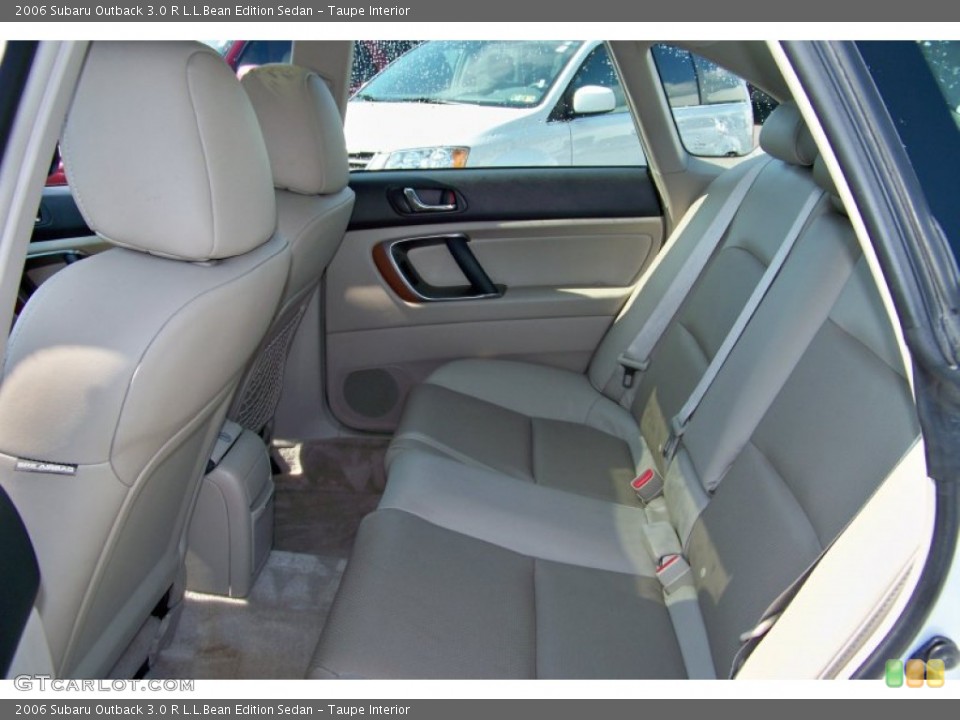 Taupe Interior Photo for the 2006 Subaru Outback 3.0 R L.L.Bean Edition Sedan #51433119