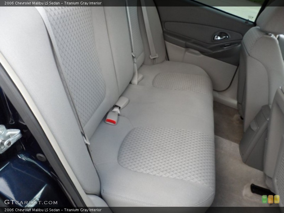 Titanium Gray Interior Photo for the 2006 Chevrolet Malibu LS Sedan #51436518