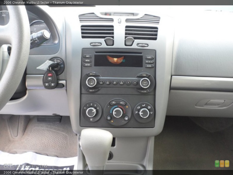 Titanium Gray Interior Controls for the 2006 Chevrolet Malibu LS Sedan #51436656