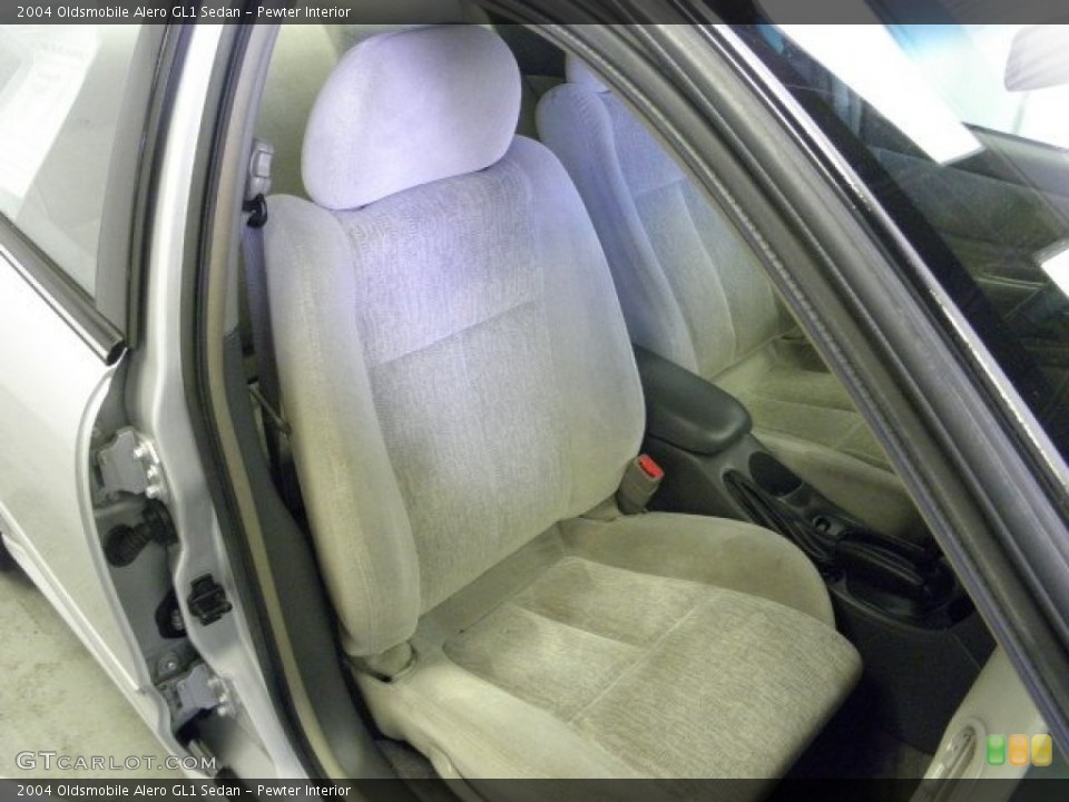 Pewter Interior Photo for the 2004 Oldsmobile Alero GL1 Sedan #51438297