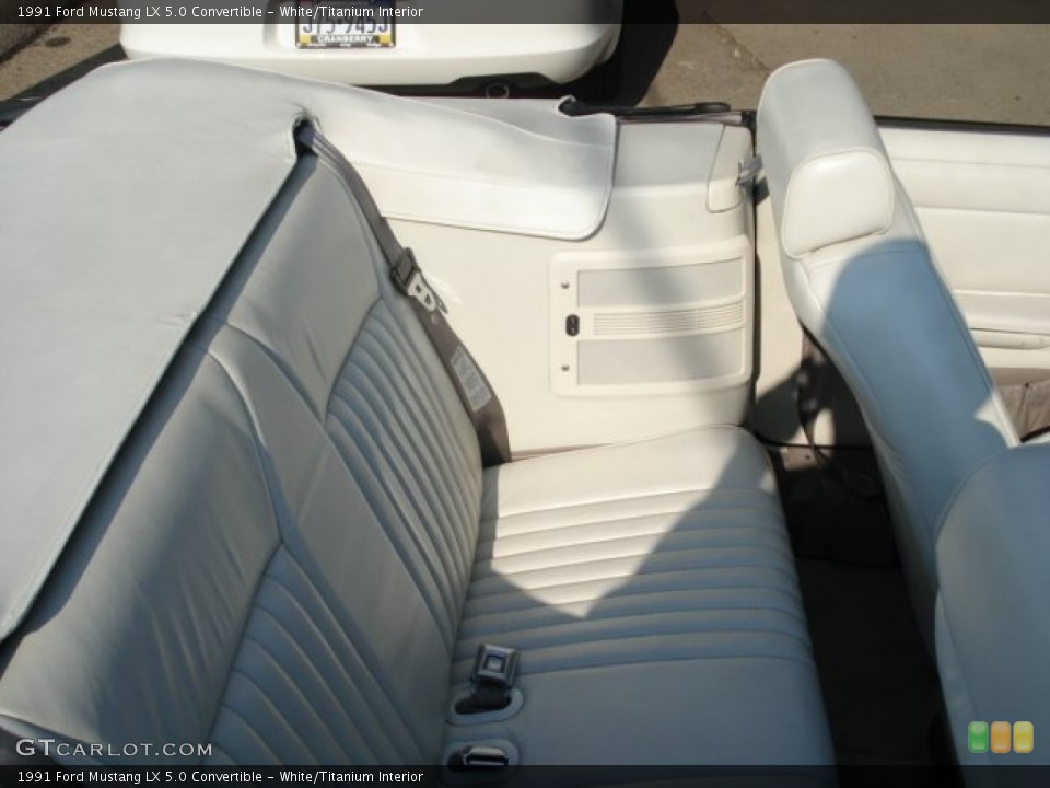 White/Titanium Interior Photo for the 1991 Ford Mustang LX 5.0 Convertible #51441483