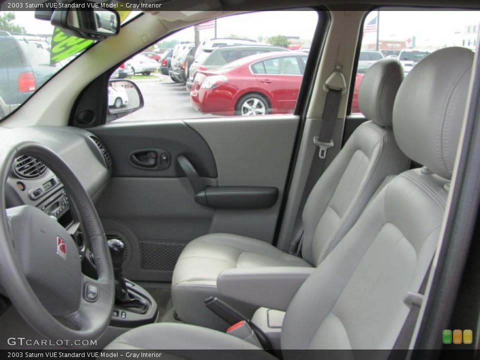 Gray Interior Photo for the 2003 Saturn VUE  #51441885