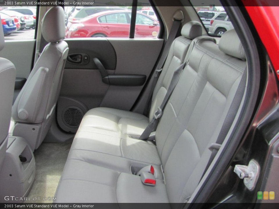 Gray Interior Photo for the 2003 Saturn VUE  #51441912