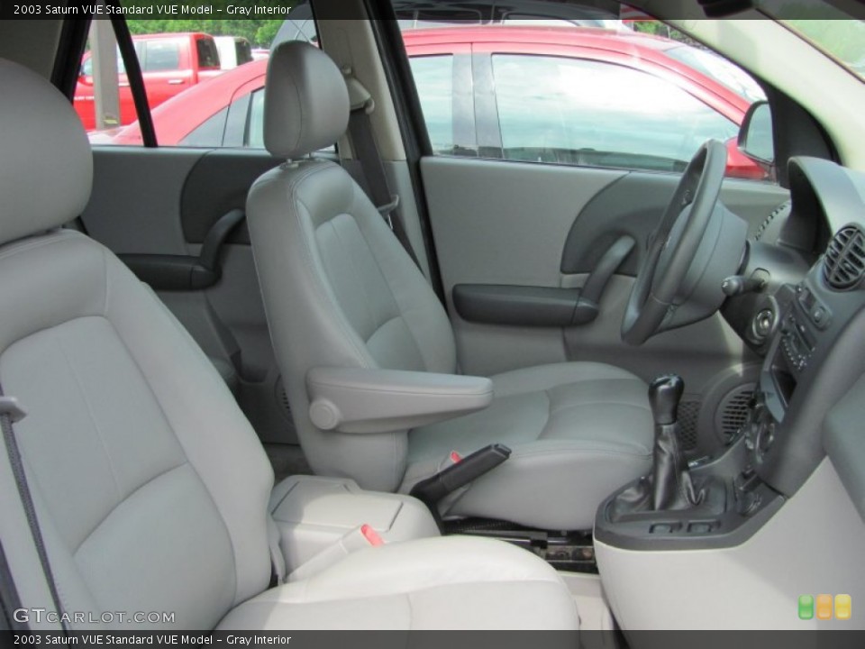 Gray Interior Photo for the 2003 Saturn VUE  #51442008