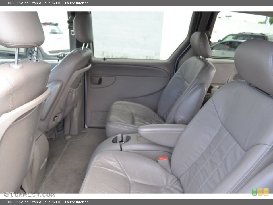 Taupe Interior Photo for the 2002 Chrysler Town & Country EX #51443817
