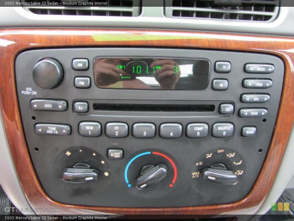 Medium Graphite Interior Controls for the 2003 Mercury Sable GS Sedan #51446142