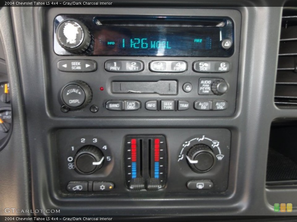 Gray/Dark Charcoal Interior Controls for the 2004 Chevrolet Tahoe LS 4x4 #51453042