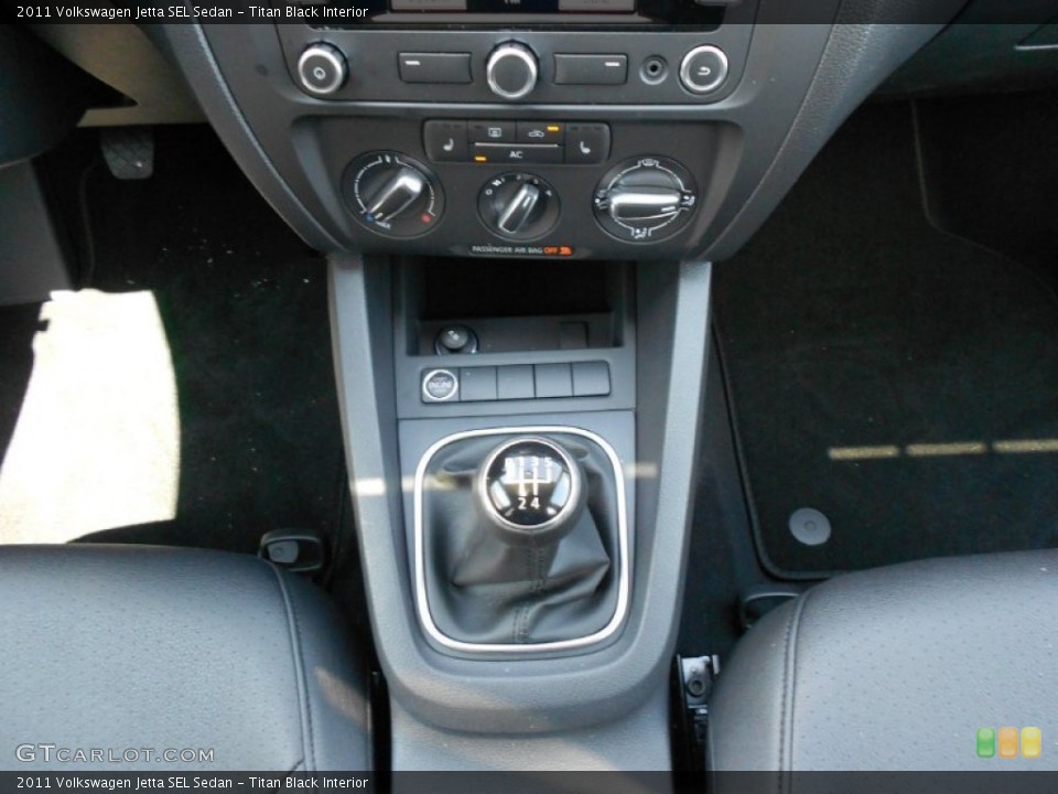 Titan Black Interior Transmission for the 2011 Volkswagen Jetta SEL Sedan #51461091