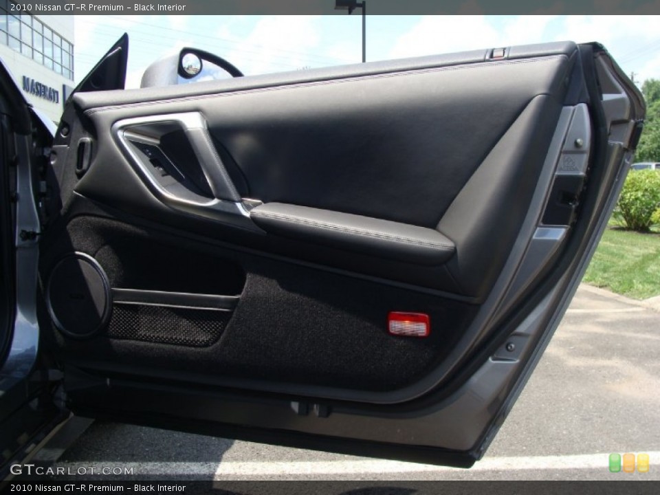 Black Interior Door Panel for the 2010 Nissan GT-R Premium #51465759