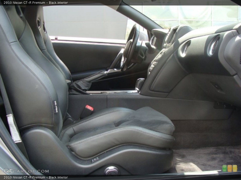 Black Interior Photo for the 2010 Nissan GT-R Premium #51465789