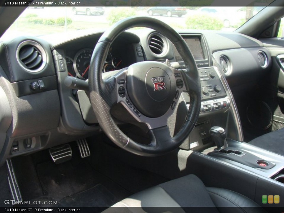Black Interior Dashboard for the 2010 Nissan GT-R Premium #51465936