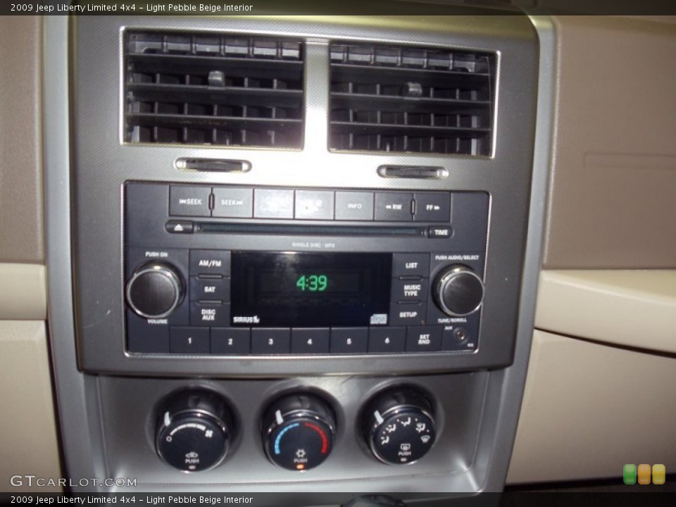 Light Pebble Beige Interior Controls for the 2009 Jeep Liberty Limited 4x4 #51466245