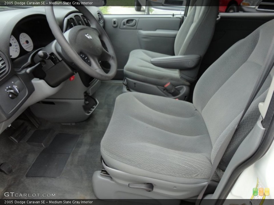 Medium Slate Gray Interior Photo for the 2005 Dodge Caravan SE #51476217