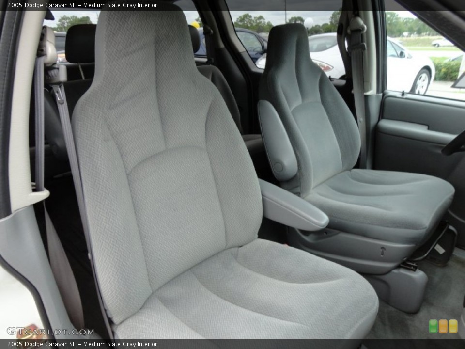 Medium Slate Gray Interior Photo for the 2005 Dodge Caravan SE #51476313