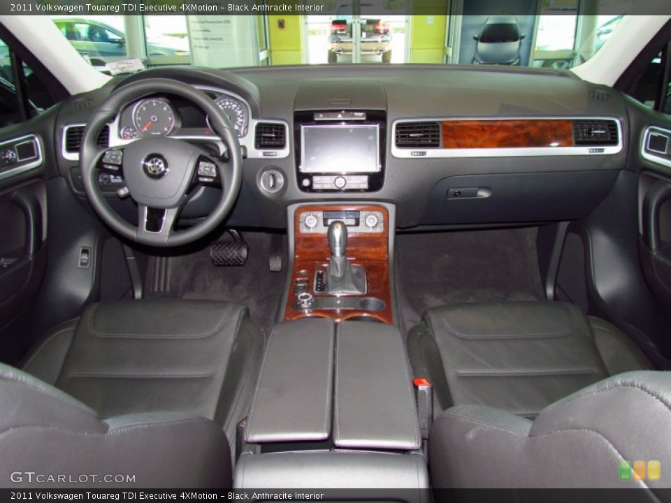 Black Anthracite Interior Dashboard for the 2011 Volkswagen Touareg TDI Executive 4XMotion #51479719