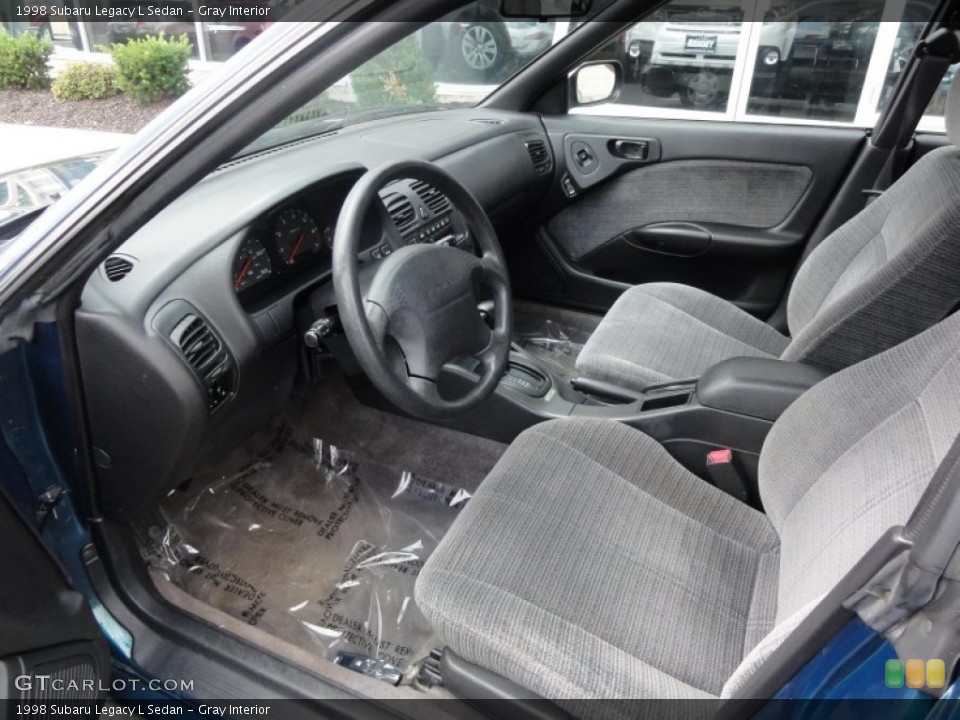 Gray Interior Photo for the 1998 Subaru Legacy L Sedan #51481450