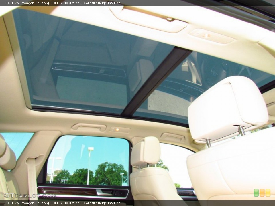 Cornsilk Beige Interior Sunroof for the 2011 Volkswagen Touareg TDI Lux 4XMotion #51481513