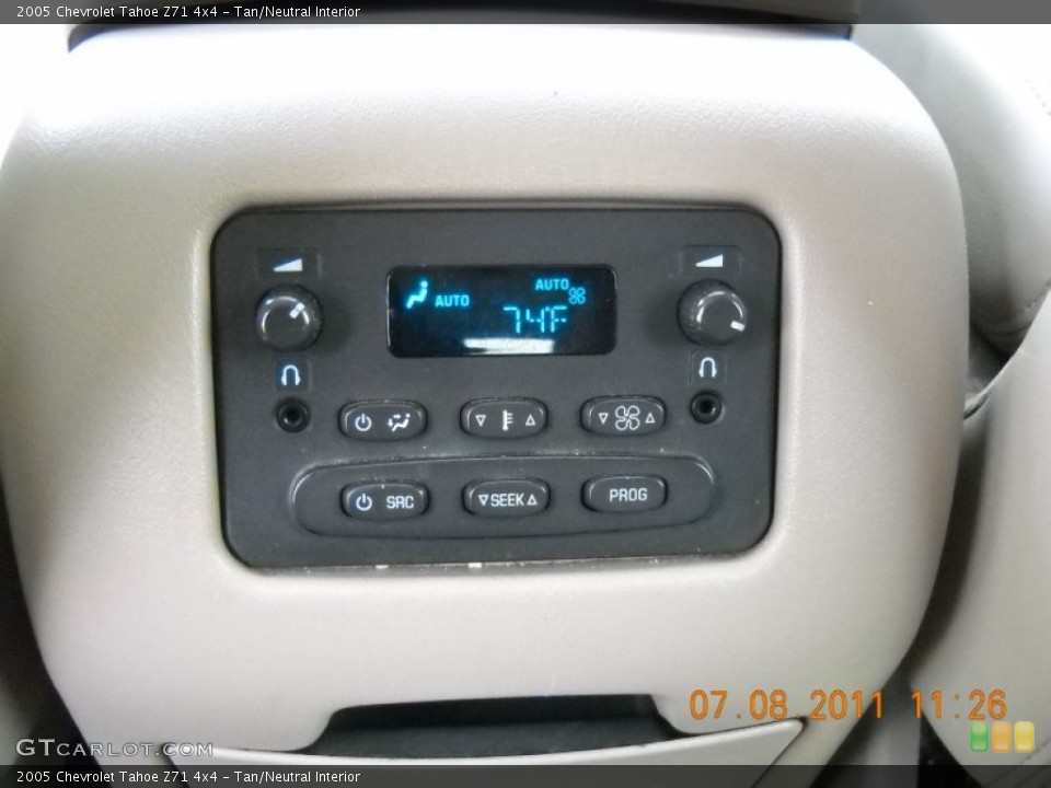 Tan/Neutral Interior Controls for the 2005 Chevrolet Tahoe Z71 4x4 #51492517