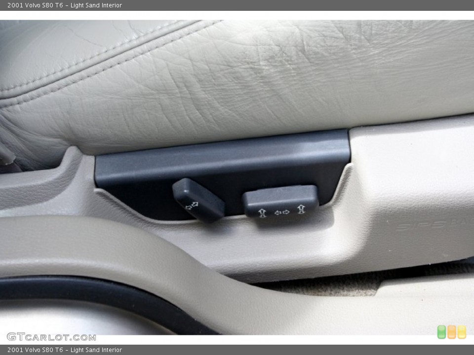 Light Sand Interior Controls for the 2001 Volvo S80 T6 #51495067