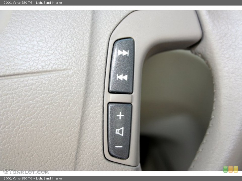 Light Sand Interior Controls for the 2001 Volvo S80 T6 #51495493