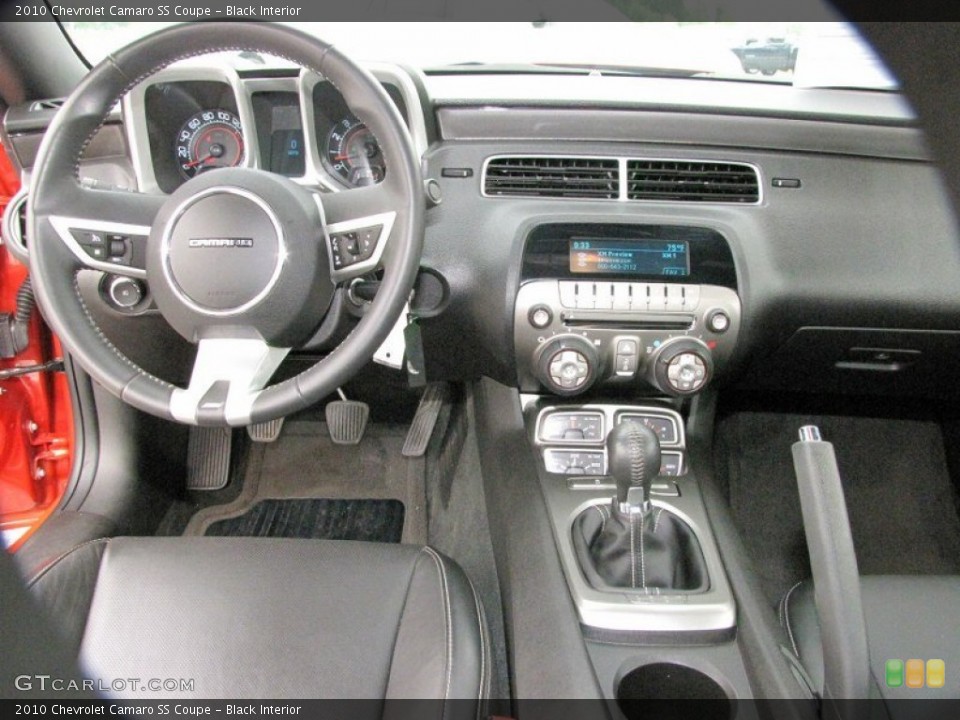 Black Interior Dashboard for the 2010 Chevrolet Camaro SS Coupe #51501382