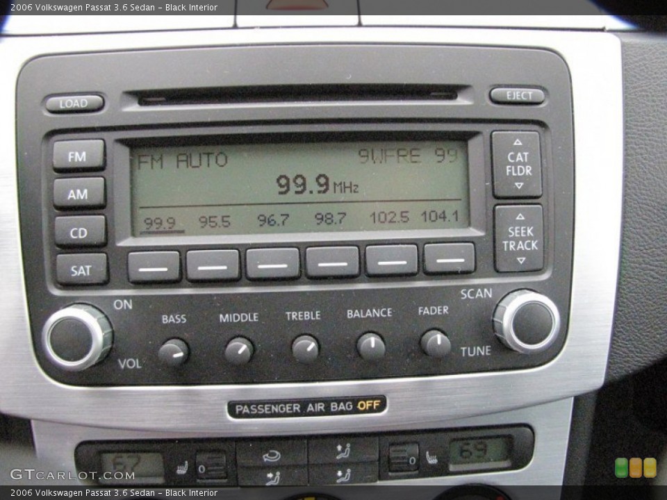 Black Interior Controls for the 2006 Volkswagen Passat 3.6 Sedan #51503551