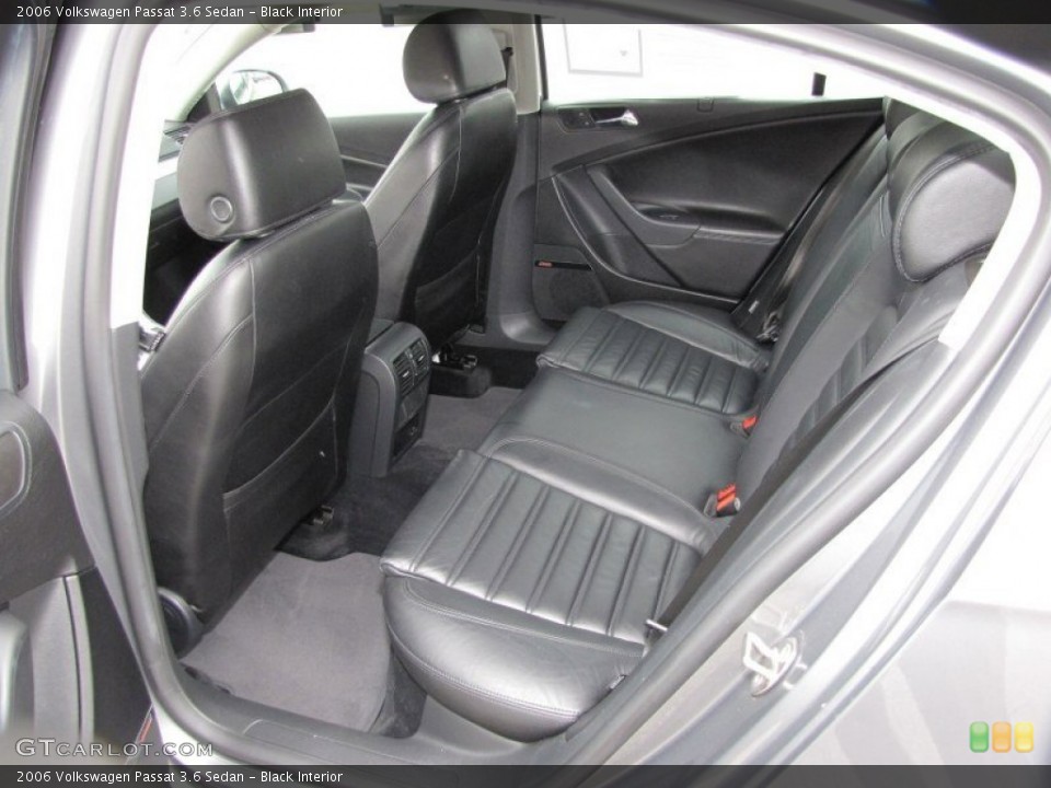Black Interior Photo for the 2006 Volkswagen Passat 3.6 Sedan #51503722