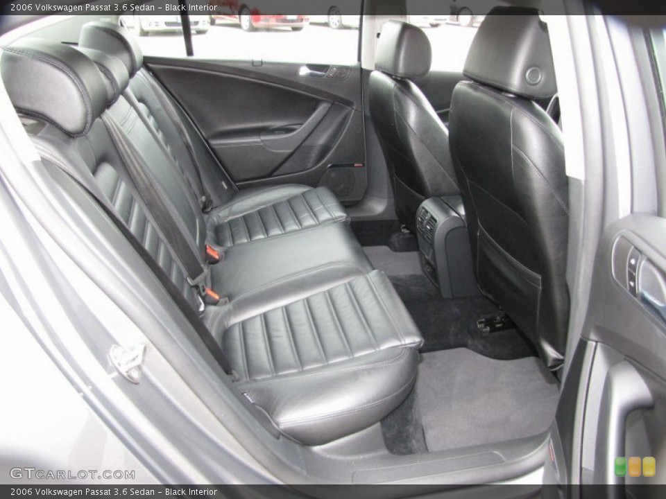 Black Interior Photo for the 2006 Volkswagen Passat 3.6 Sedan #51503731