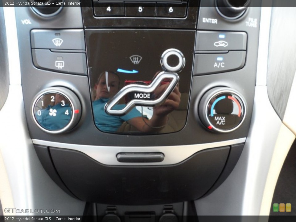 Camel Interior Controls for the 2012 Hyundai Sonata GLS #51508888