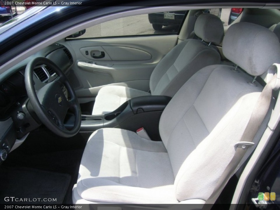 Gray Interior Photo for the 2007 Chevrolet Monte Carlo LS #51514756