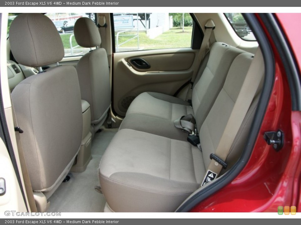 Medium Dark Pebble Interior Photo for the 2003 Ford Escape XLS V6 4WD #51523969