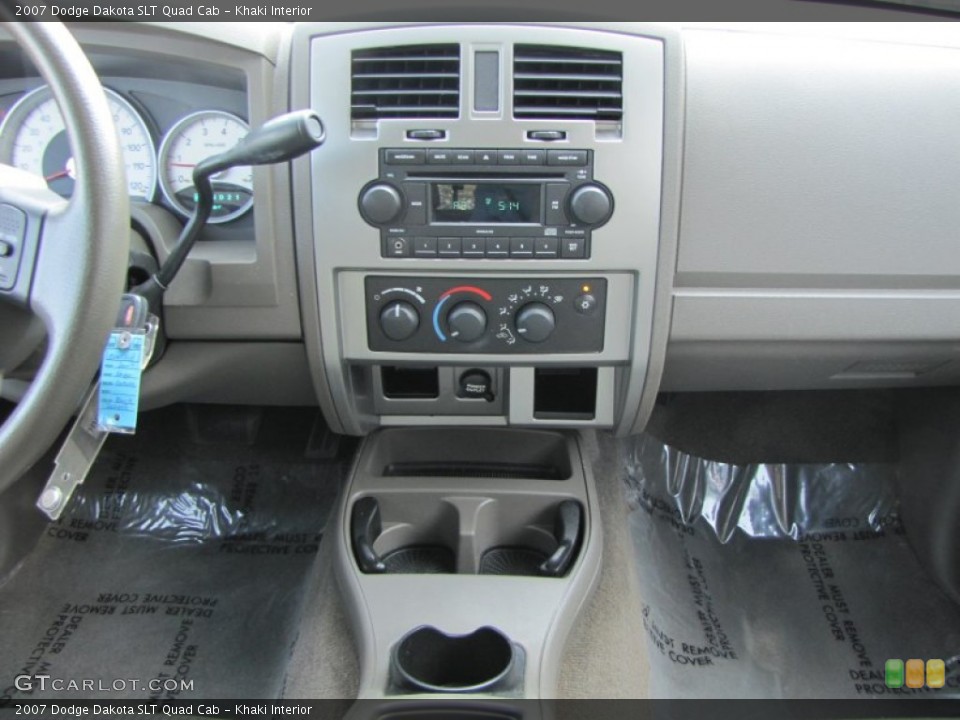 Khaki Interior Controls for the 2007 Dodge Dakota SLT Quad Cab #51526750