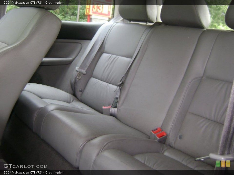 Grey Interior Photo for the 2004 Volkswagen GTI VR6 #51538186