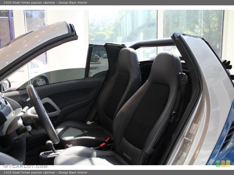 Design Black Interior Photo for the 2009 Smart fortwo passion cabriolet #51543645