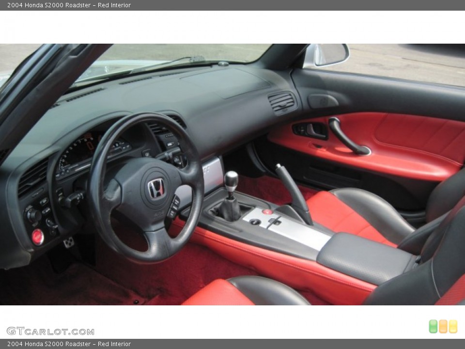 Red Interior Photo for the 2004 Honda S2000 Roadster #51547185