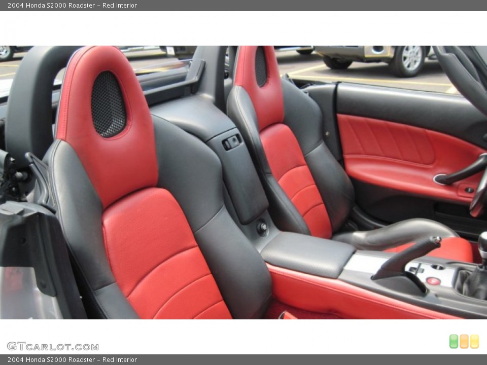 Red Interior Photo for the 2004 Honda S2000 Roadster #51547239