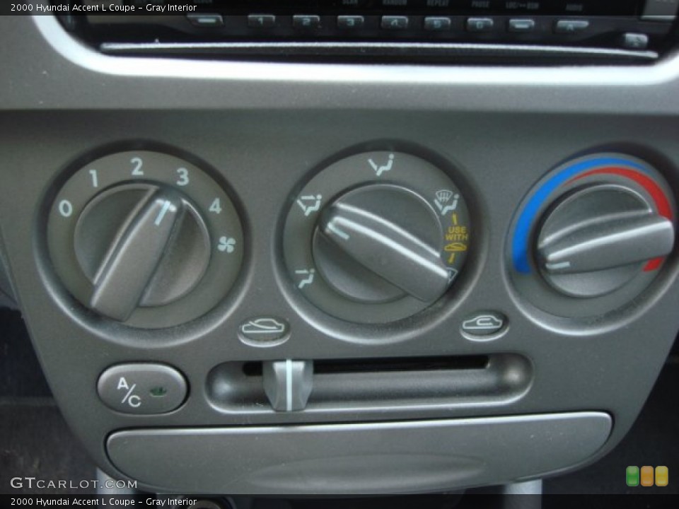 Gray 2000 Hyundai Accent Interiors