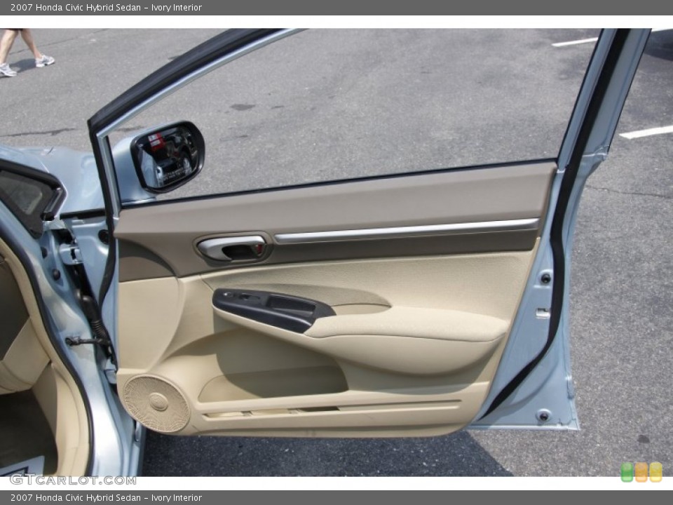 Ivory Interior Door Panel for the 2007 Honda Civic Hybrid Sedan #51552705