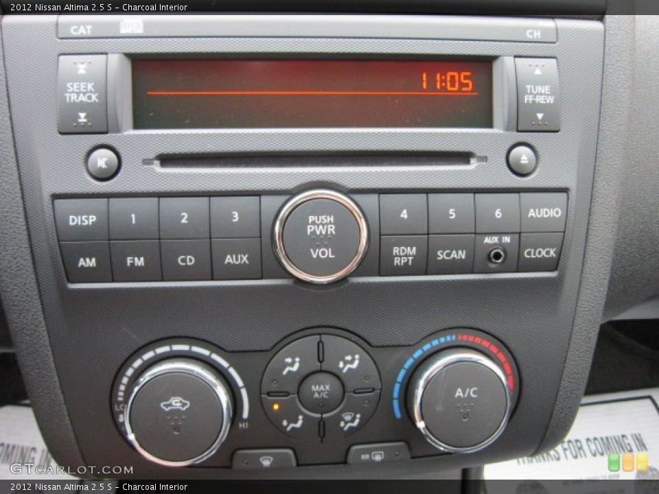 Charcoal Interior Controls for the 2012 Nissan Altima 2.5 S #51553338