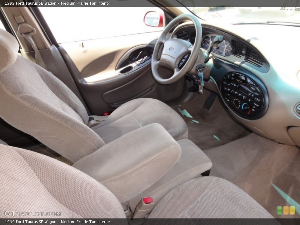 Medium Prairie Tan Interior Photo for the 1999 Ford Taurus SE Wagon #51556167