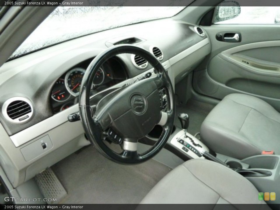 Gray Interior Photo for the 2005 Suzuki Forenza LX Wagon #51560268