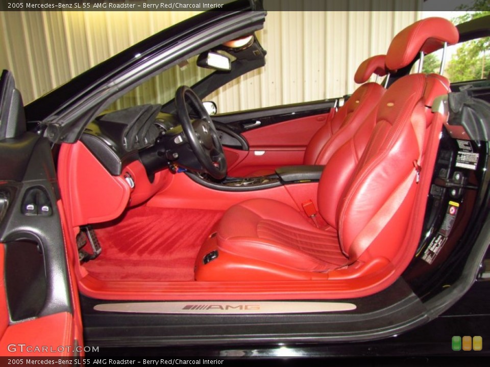 Berry Red/Charcoal Interior Photo for the 2005 Mercedes-Benz SL 55 AMG Roadster #51561039
