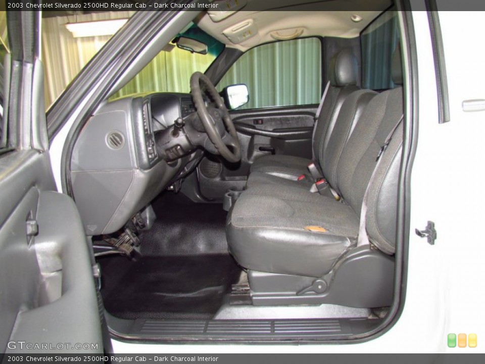 Dark Charcoal Interior Photo for the 2003 Chevrolet Silverado 2500HD Regular Cab #51561321