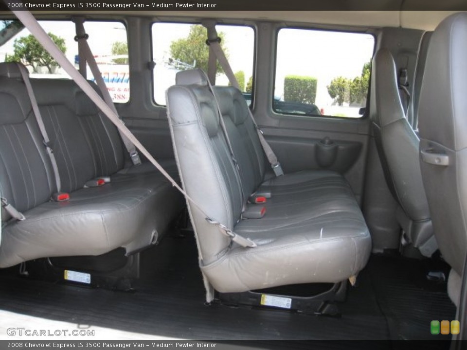 Medium Pewter Interior Photo for the 2008 Chevrolet Express LS 3500 Passenger Van #51563463