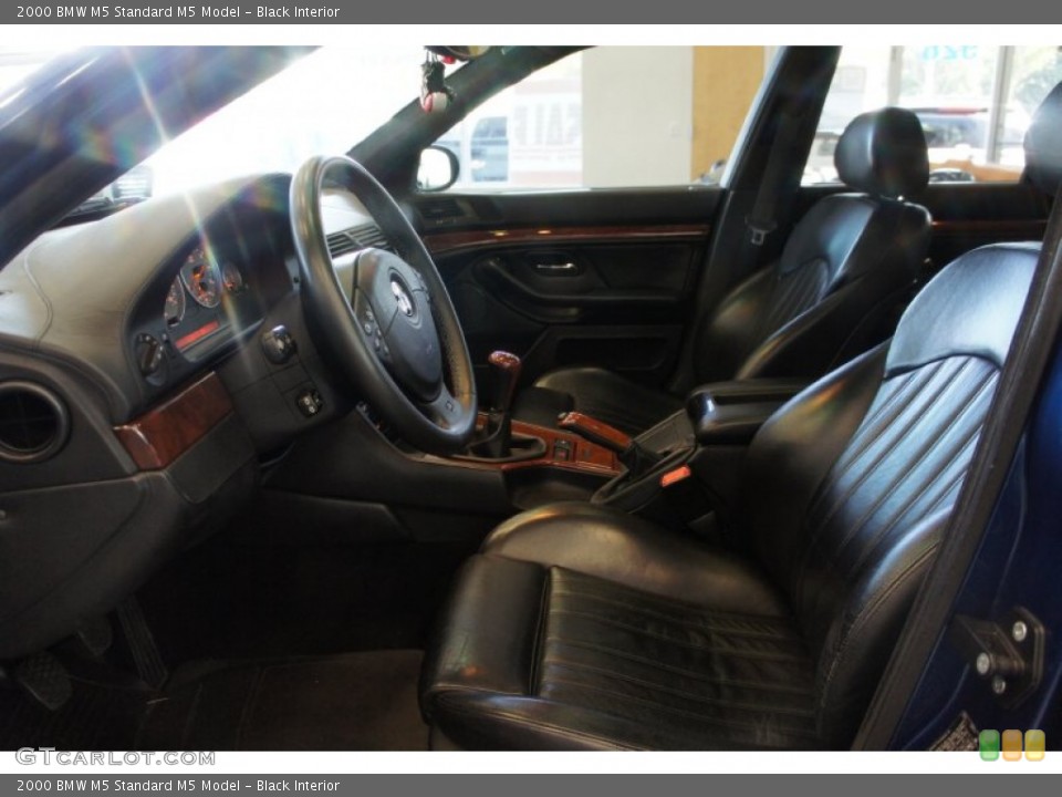 Black Interior Photo for the 2000 BMW M5  #51568443