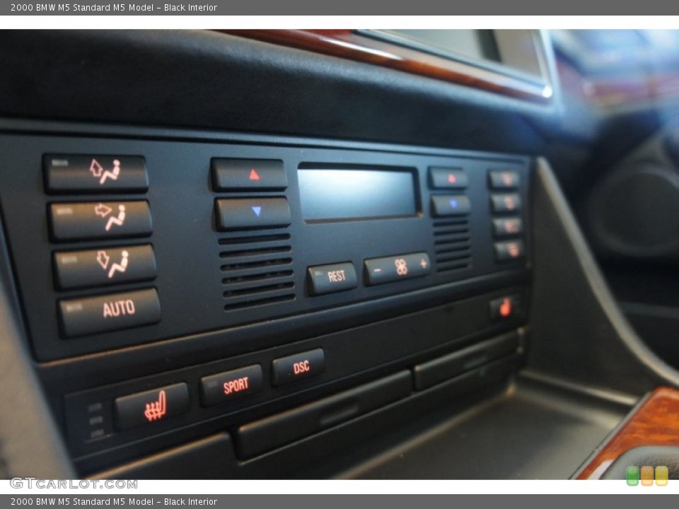 Black Interior Controls for the 2000 BMW M5  #51568455