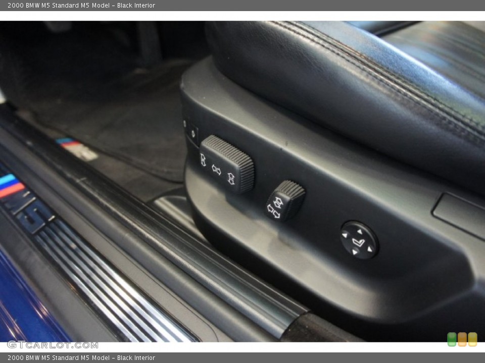 Black Interior Controls for the 2000 BMW M5  #51568470