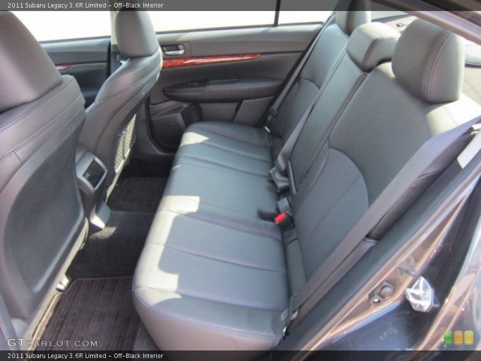 Off-Black Interior Photo for the 2011 Subaru Legacy 3.6R Limited #51569878