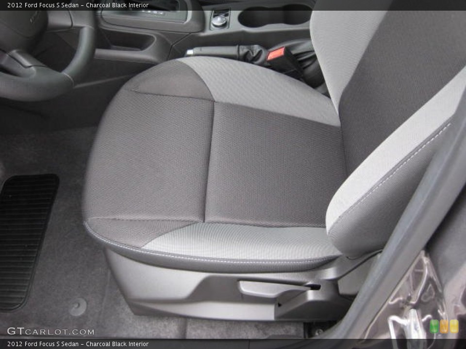Charcoal Black Interior Photo for the 2012 Ford Focus S Sedan #51572743