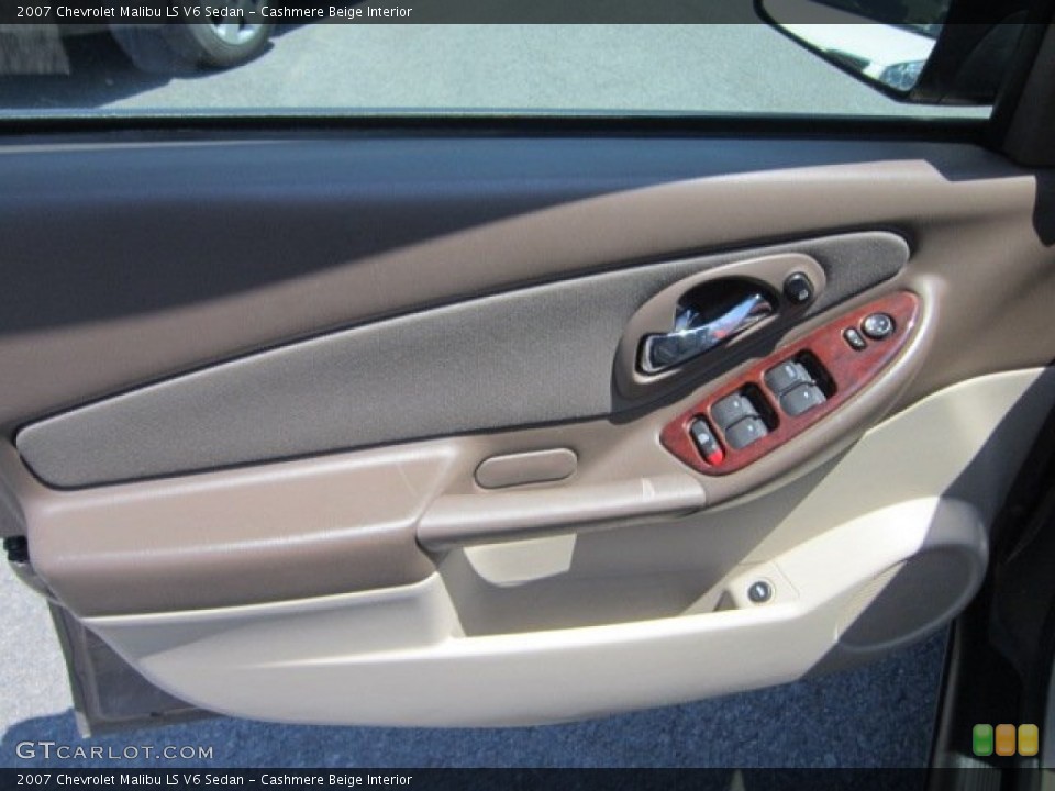 Cashmere Beige Interior Door Panel for the 2007 Chevrolet Malibu LS V6 Sedan #51574348